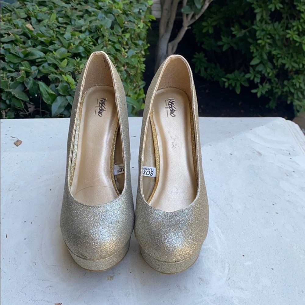 NWT WOMENS Target Mossimo Giannulli glittery pumps Size 6.5✨👠🥿👡👢👞👟🥾💖❇️✨